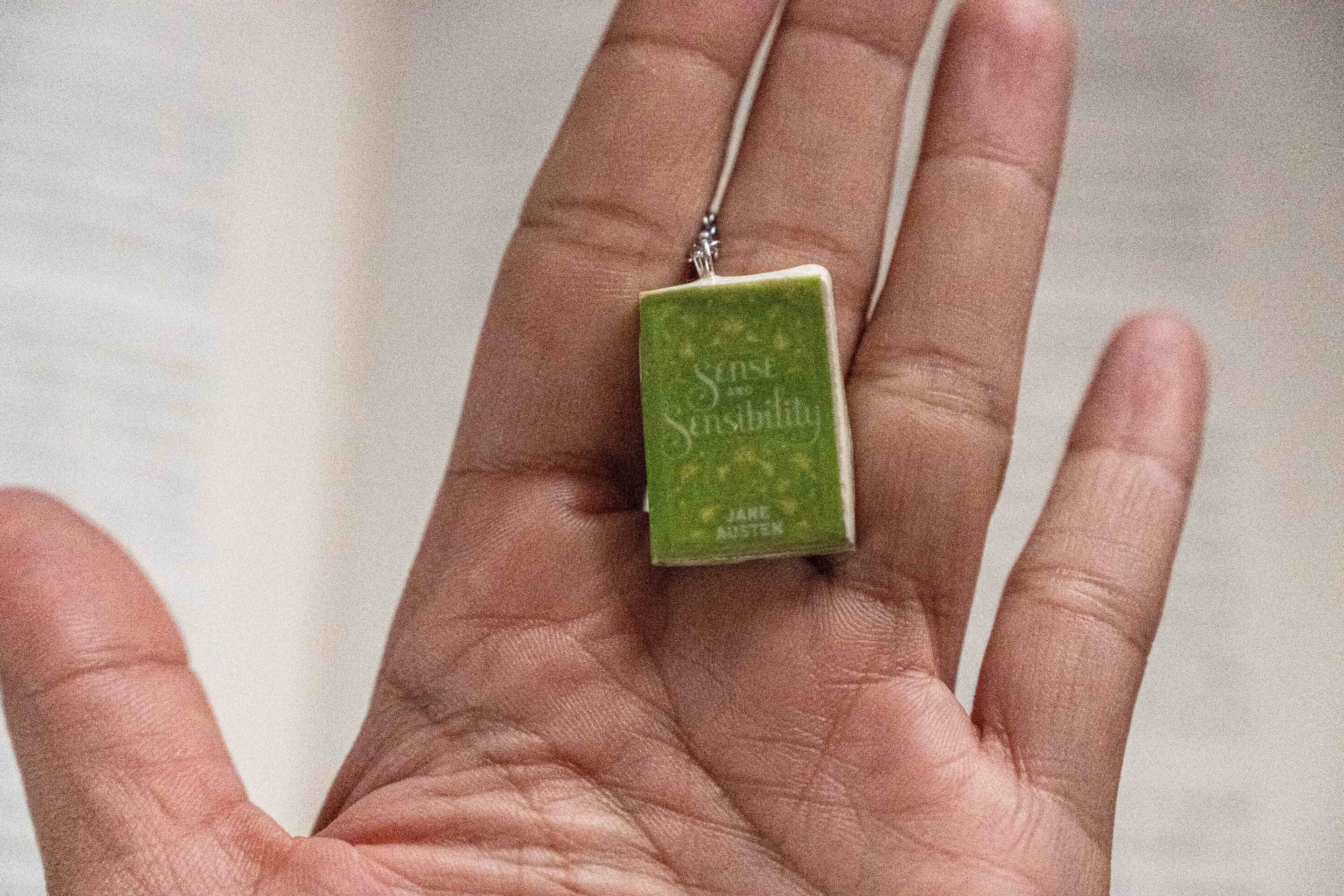 COLLAR SENSE AND SENSIBILITY - 2