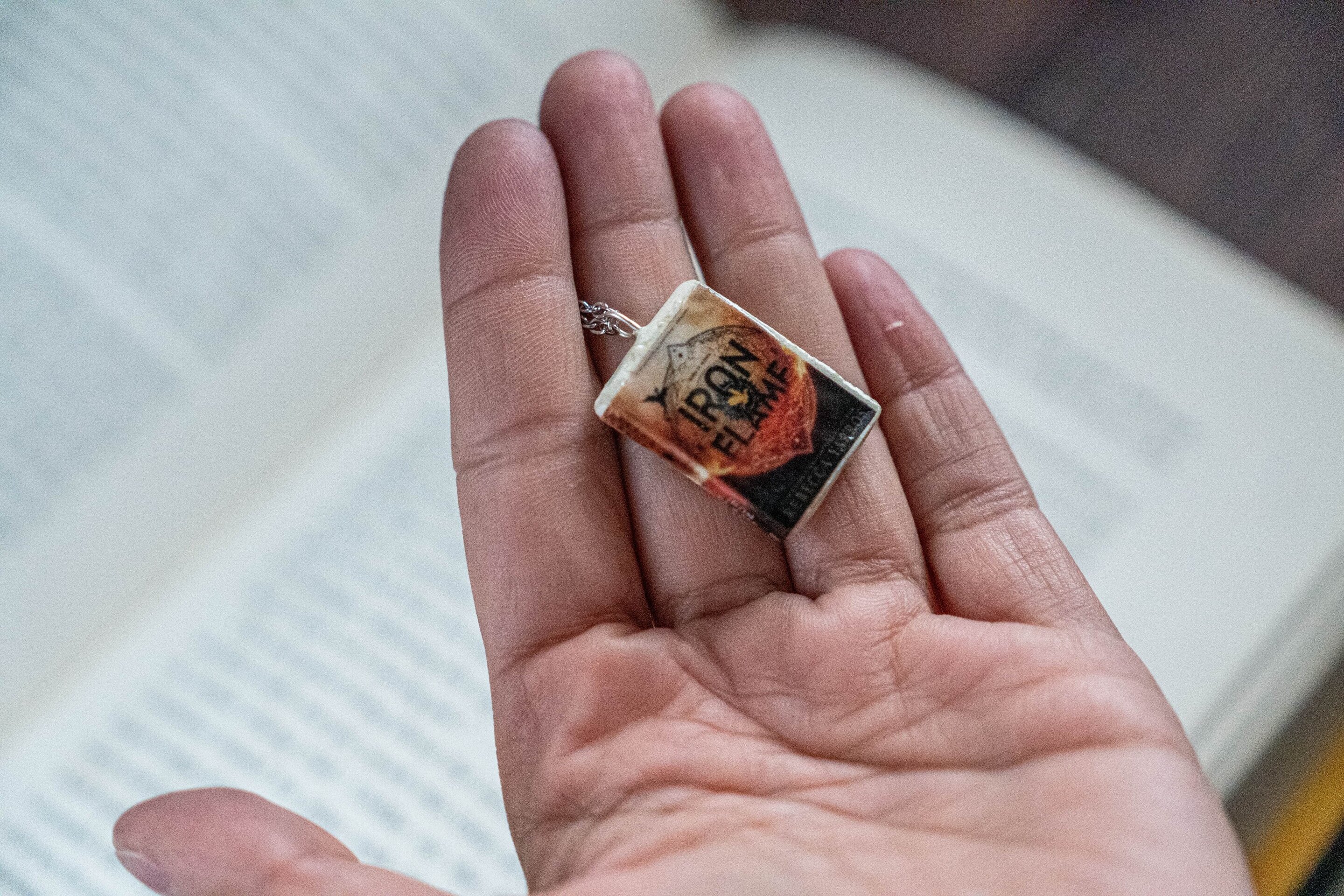 COLLAR MINI LIBRO - 3