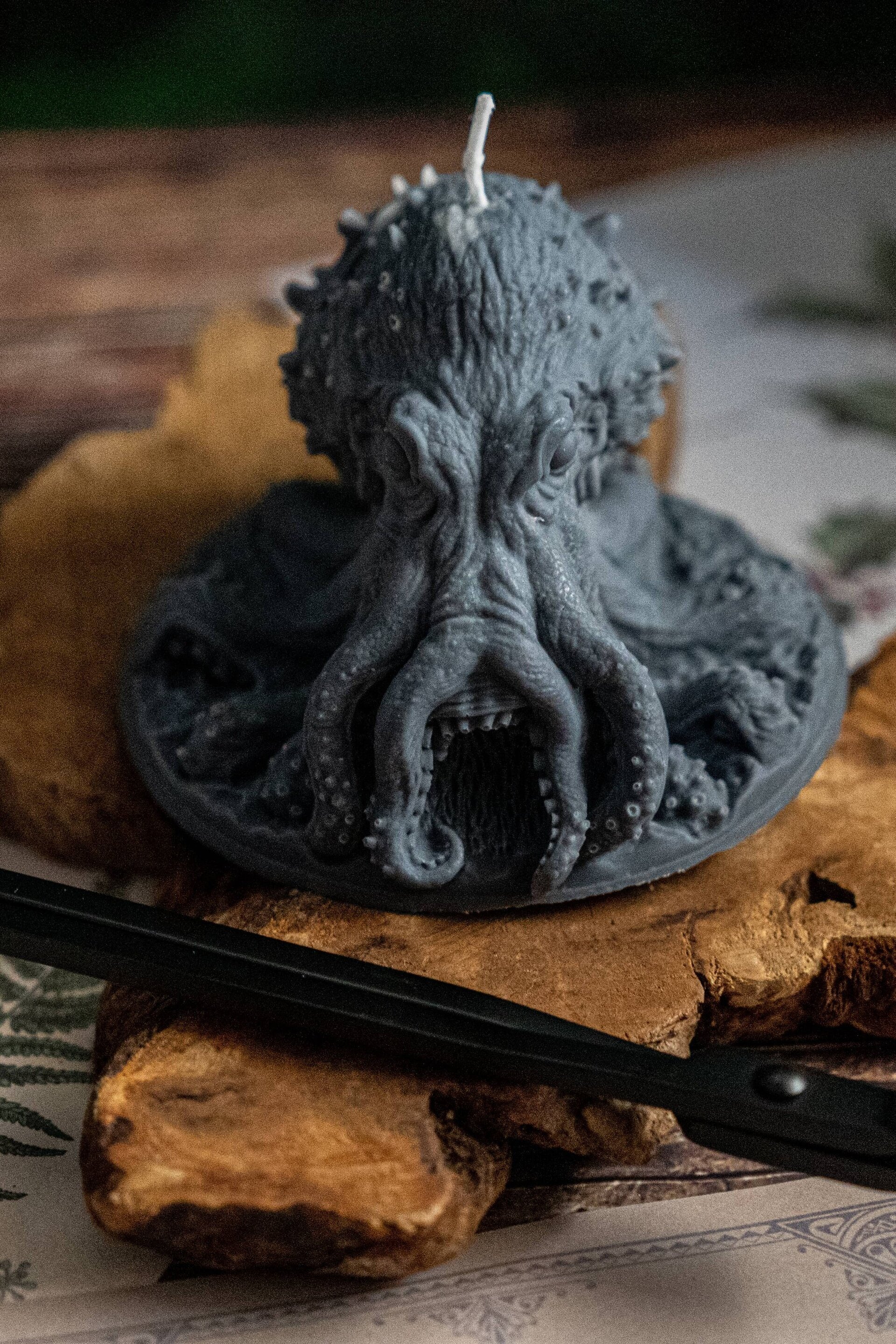 VELA DECORATIVA "FROM THE ABYSS" - 5