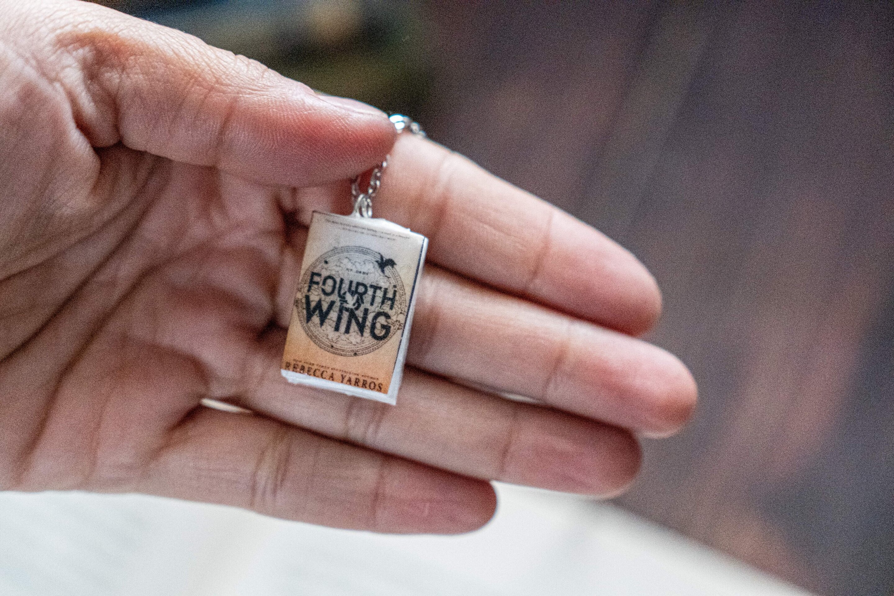 COLLAR MINI LIBRO - 2